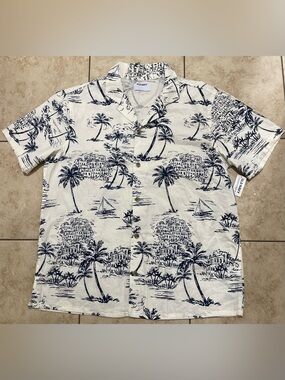 Old Navy Short-Sleeve Button-Down Shirt Size L
